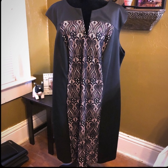 connected apparel Dresses & Skirts - Little black dress with lace inset
